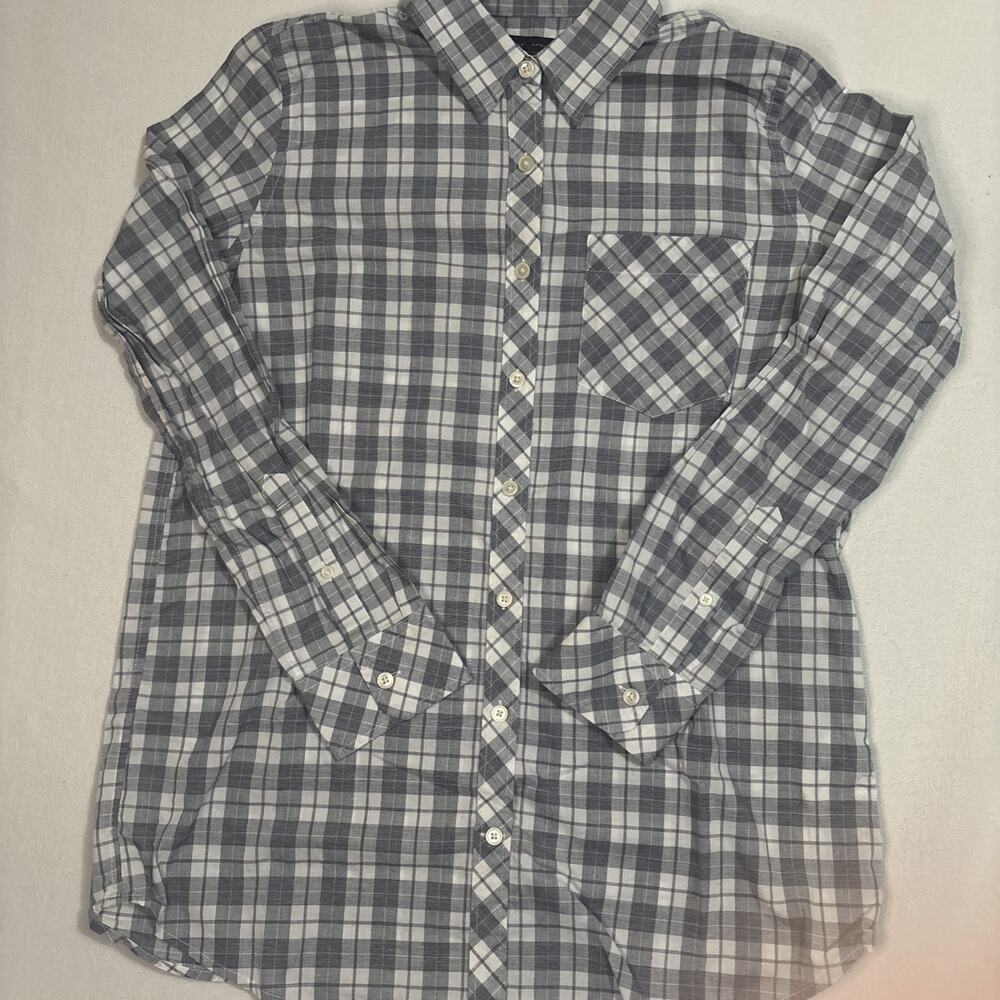 Banana Republic Women's Gray & White Plaid Long Sleeve Button-Down Small